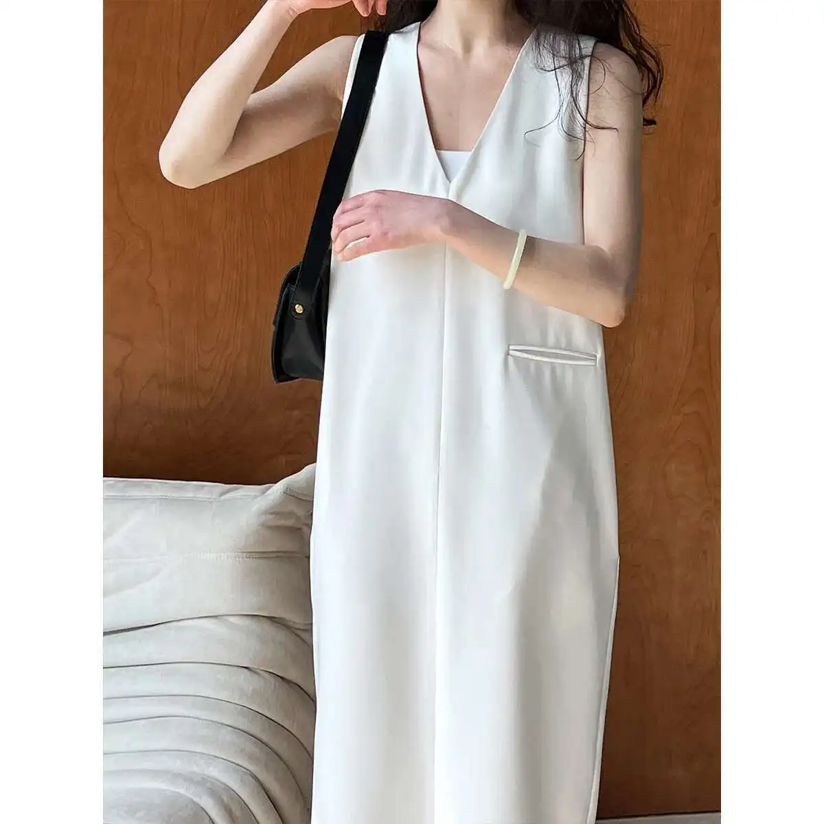

Повседневный минималистичный стиль Old Money, новинка 2025 года, костюм с v-образным вырезом, жилет, юбка, прямое платье без рукавов для поездок на работу, 3977, женское элегантное платье