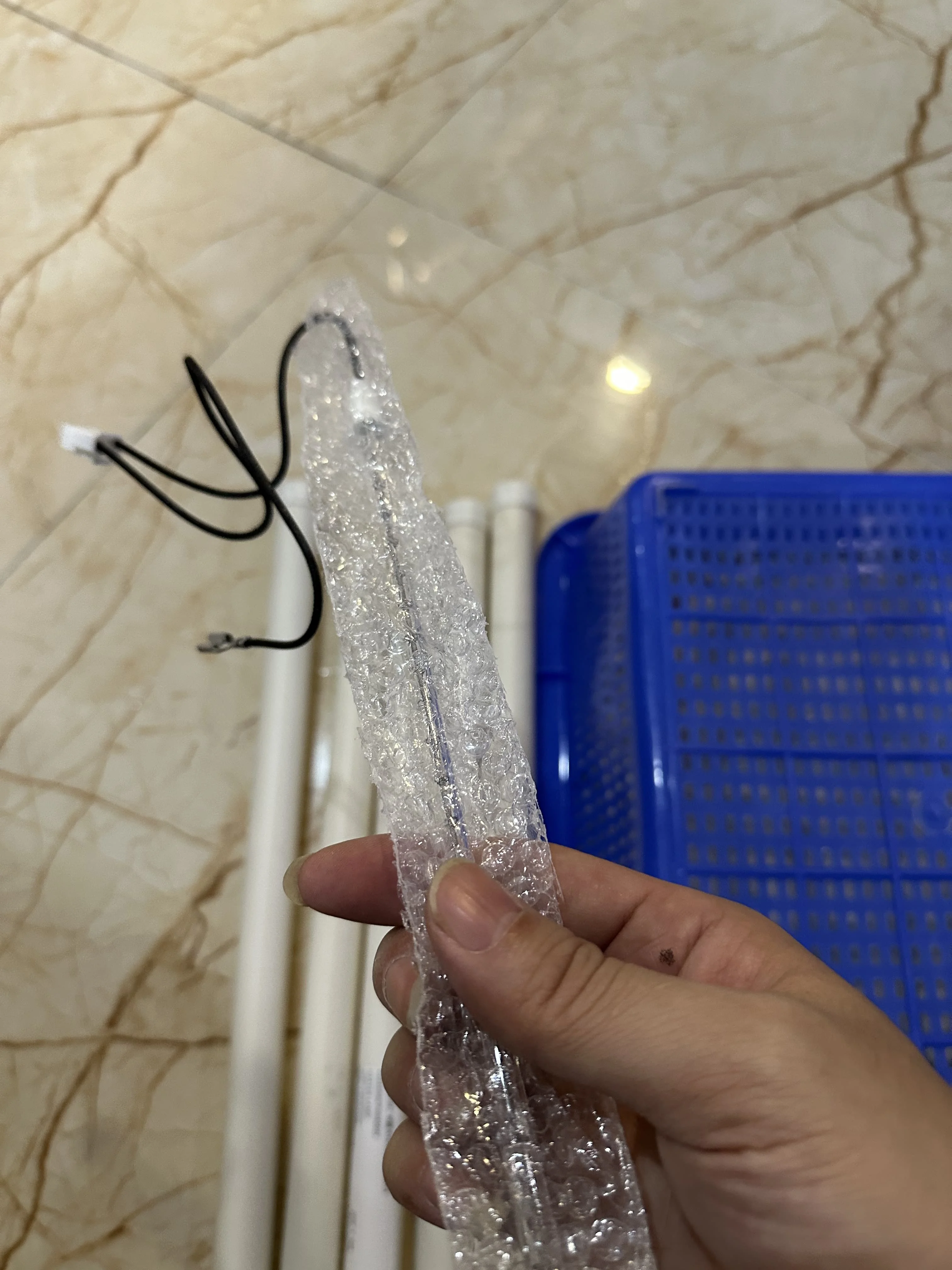 

Нагревательная лампа фьюзера 120 В 240 В для KYOCERA ECOSYS P2235DN 2235DW P2040DN 2040DW M2135DN 2635DN M2635DW 2735DW 2040DN 2540DN