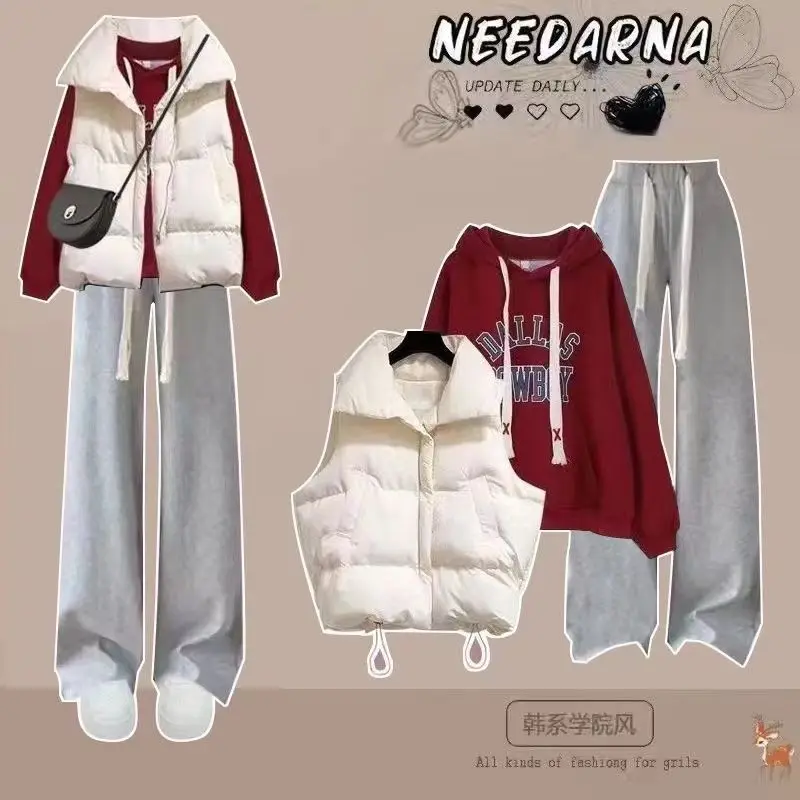 Autunno e inverno nuovo set giacca di cotone gilet allentato coreano da donna + top casual in peluche + jeans che riducono l\'età set di tre pezzi