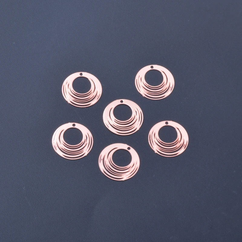 50 Stück AC13641 15mm Mini Runde Bunte Anhänger Metallisch Golden Kleine Filigran-Anhänger DIY Ohrringe Damen Schmuck – Detail 6