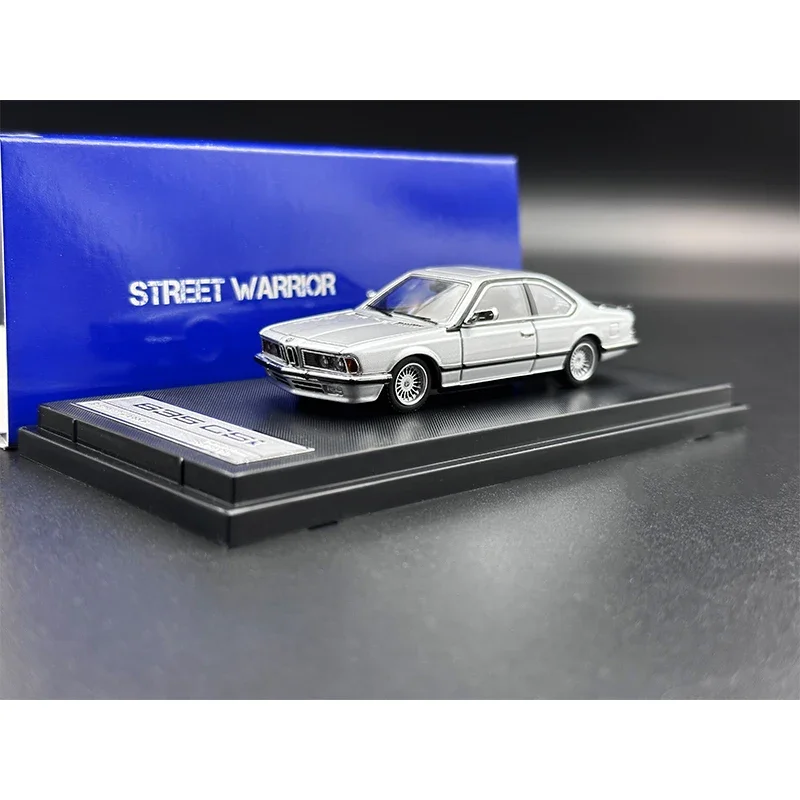 

Street Warrior 1:64 635 CSi Silver Diecast Diorama Car Model Collection Miniature Toys