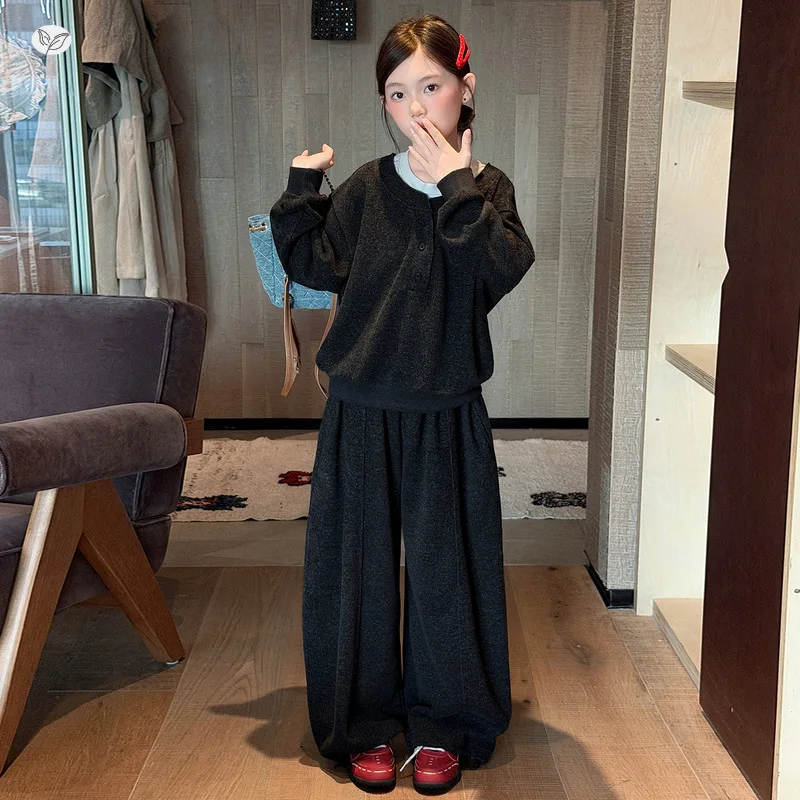 Girls' Korean-style outfit2026New autumn collection for older children: two-piece color-blocked sweatshirt and wide-leg pants ch