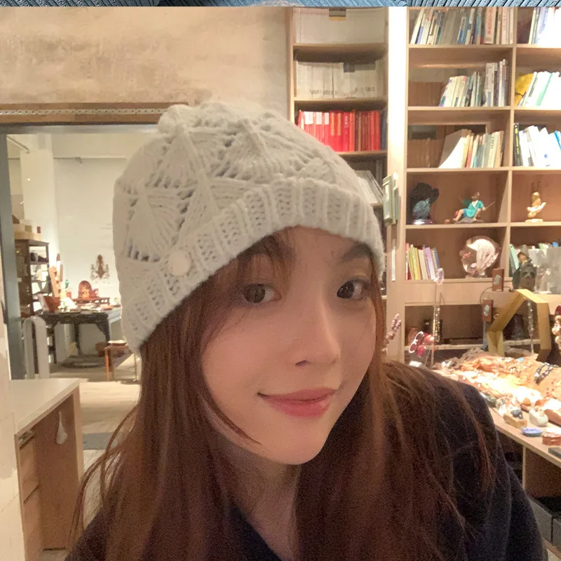 Beanie Hat Trendy Rose Decoration Hollow Knitted Hat Personality Closed Toe Designer Model Retro White