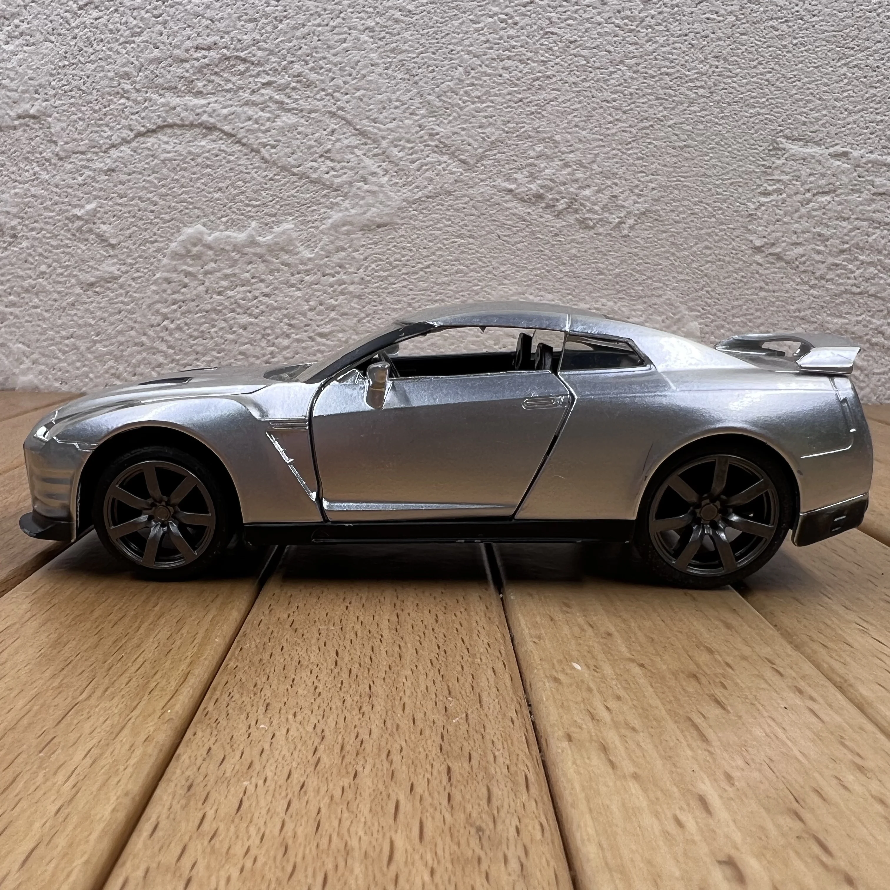 Maßstab 1:32 2009 Gtr Auto Legierung Modell Dekoration R35 Sportwagen Szene Dekoration Sammlung Geschenk