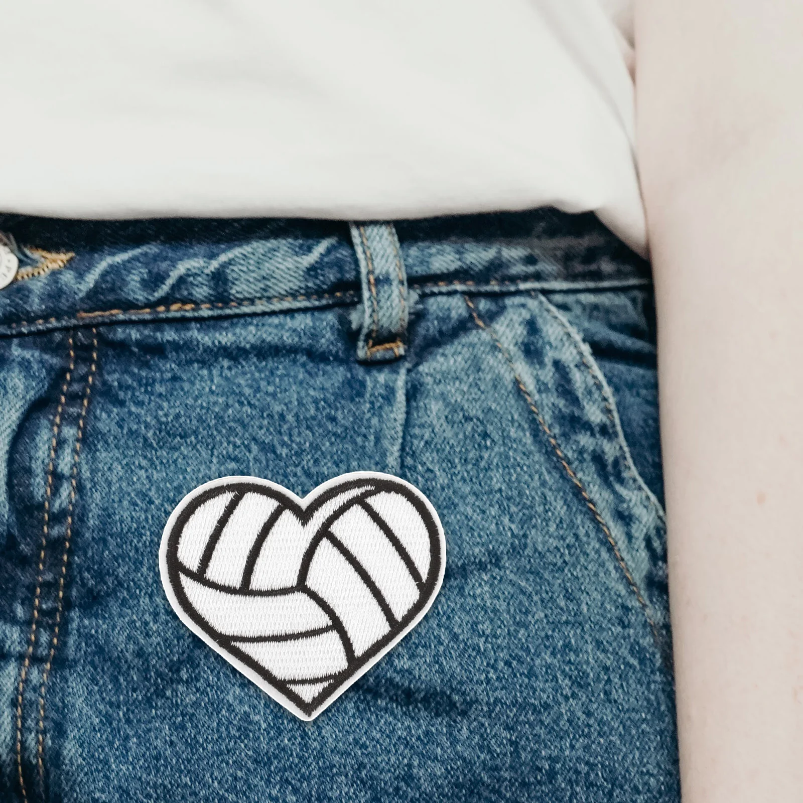 

7 Pcs Shaped Sports Ball Applique Sports Ball Appliques Fabric Patches Sew On Decorative Embroidery Polyester Thread Repair