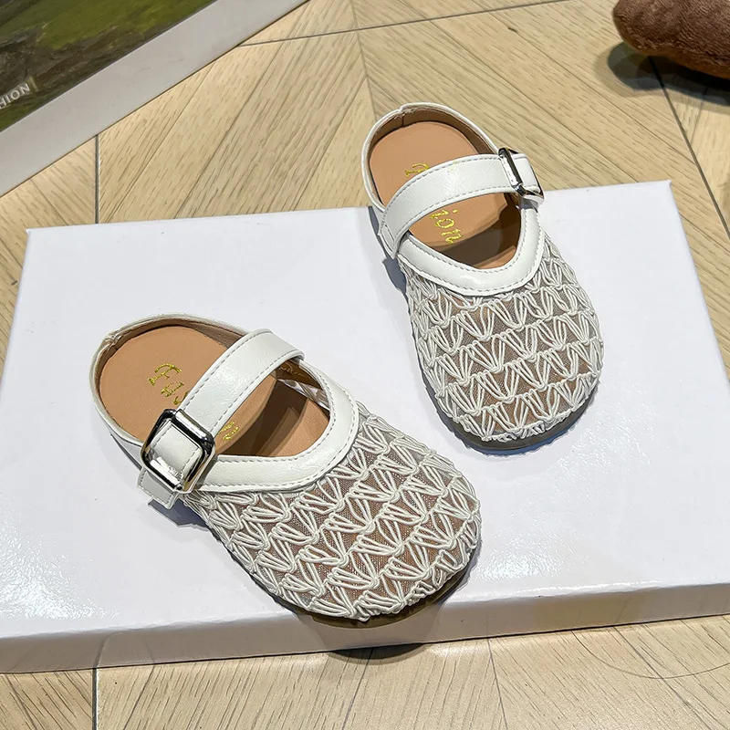 Little Girls Mesh Sandals with Buckle 2026 New Summer Kids Vacation Beach Slippers Non-slip Classic Simple Boho Style Sandals