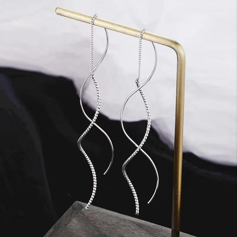 Electroplated Wave earrings European and American Cold Wind Design Sense Ear Line Personality Simple Temperament Earrings image 2
