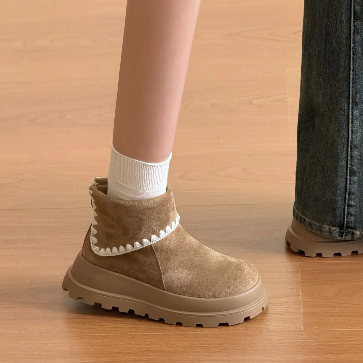 

French Retro Boken Short Boots for Women, Autumn/winter 2025 New Round Toe and Plush Thick Sole Cotton Shoes for Women