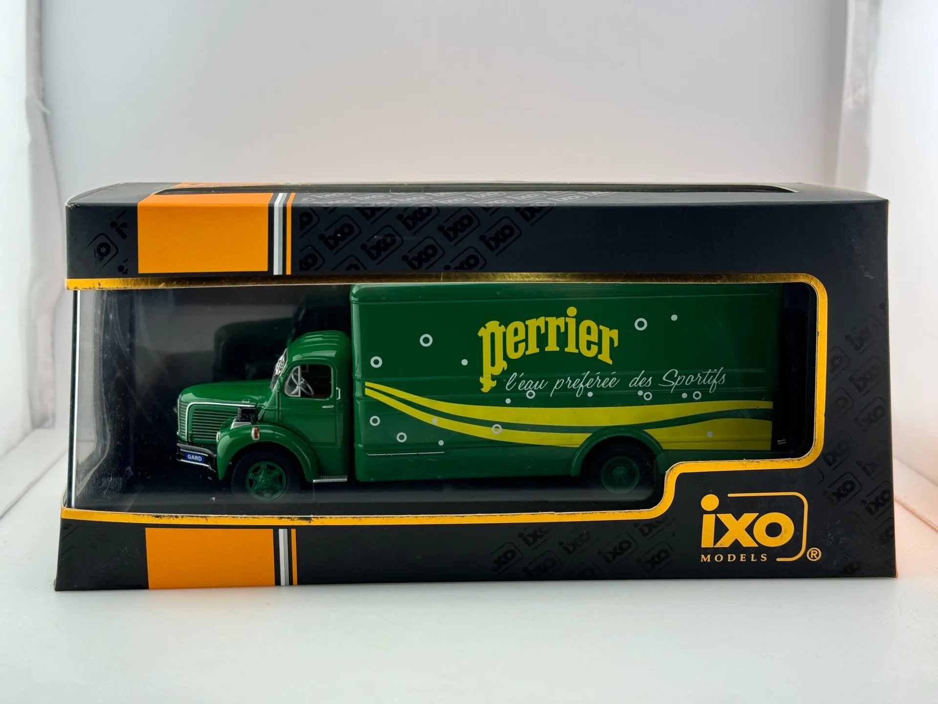 

Box Damage Diecast IXO масштаб 1/43 BERLIET GLR 8M 1960 Грузовик Ван Модель Передний легкосплавный грузовой ящик Пластиковая модель автомобиля Коллекционная игрушка