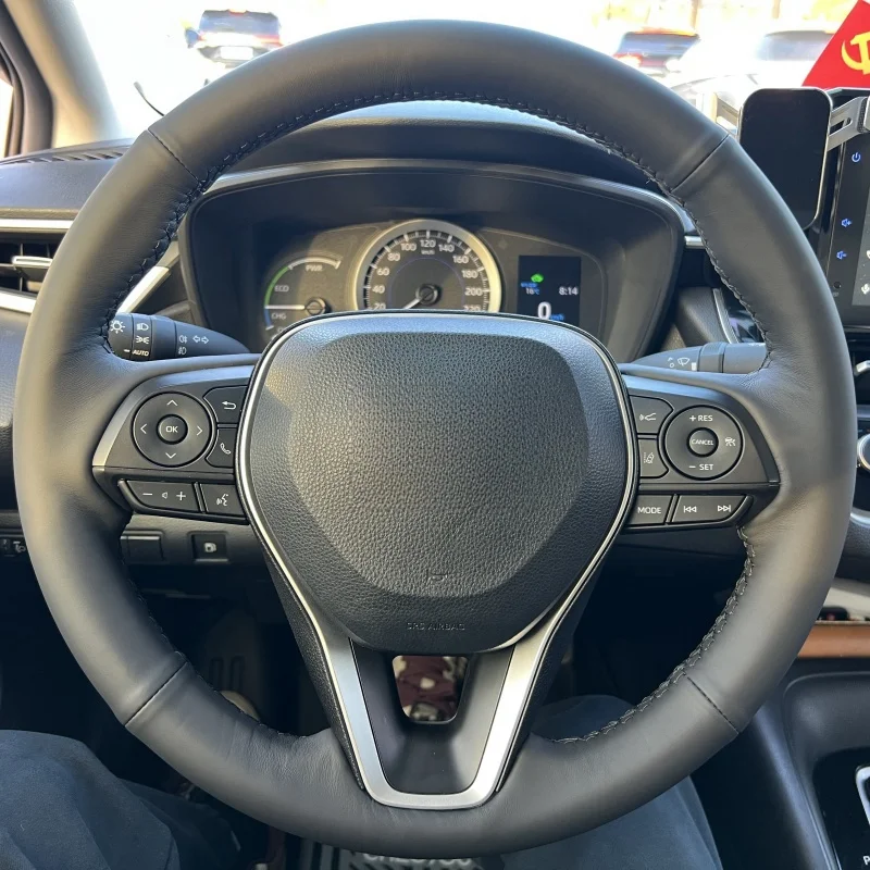 

Braid Car Steering Wheel Cover Wrap Hand Sewing Soft Microfiber Leather For Toyota Avalon Camry 2018-2022 Crown 2018 2019 -2022