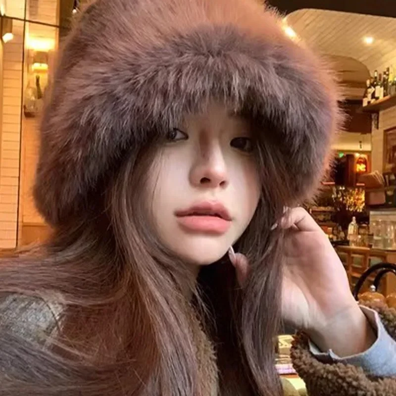 Nueva moda sombrero femenino invierno de felpa gorra con protección para los oídos a prueba de viento mantener caliente sombreros de pescador de piel esponjosa para regalos de Navidad