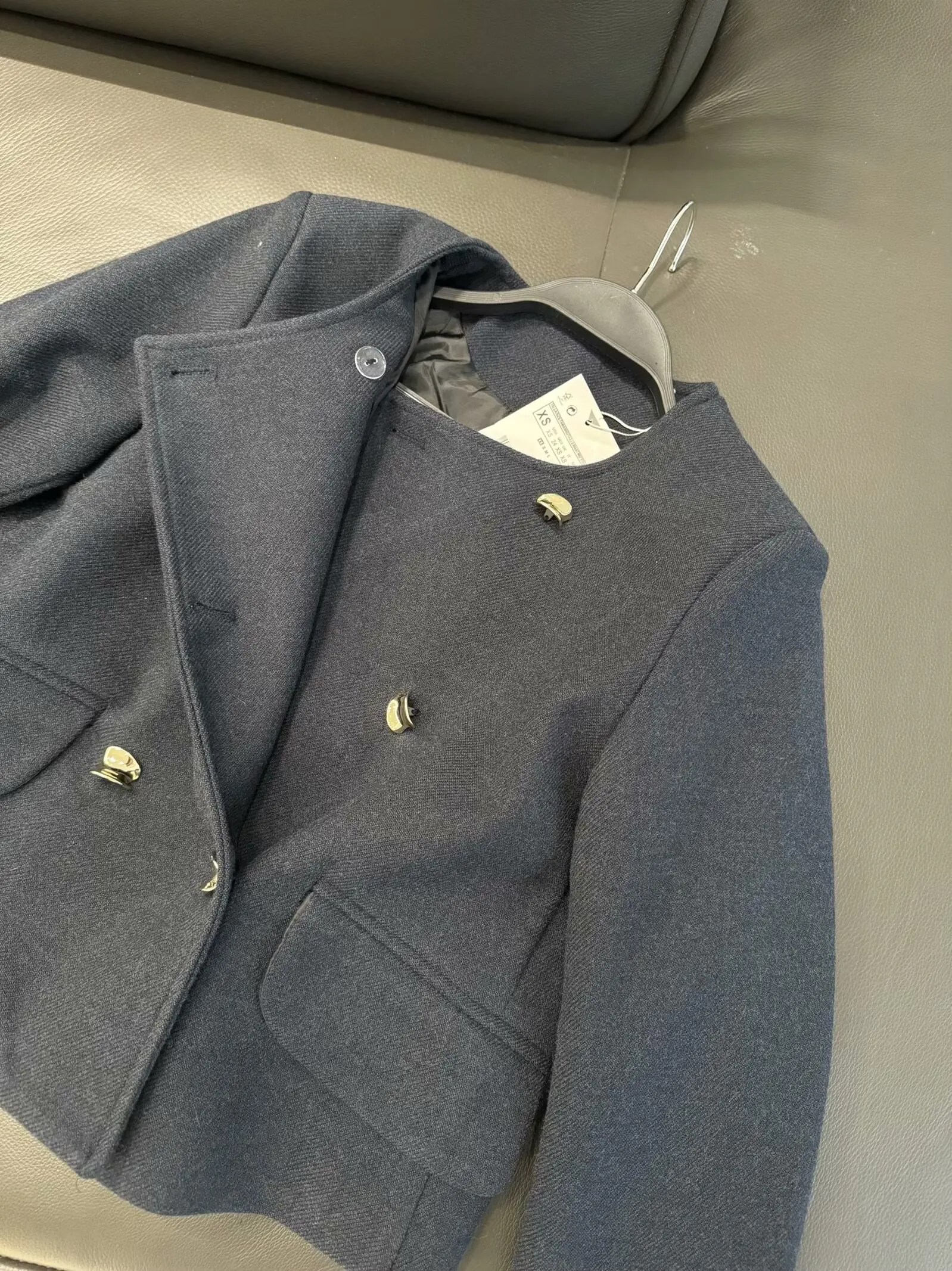 Xiaoxiangfeng-Veste en laine mélangée à double boutonnage pour femme, col rond, manches longues, or, printemps, nouveau, 2025