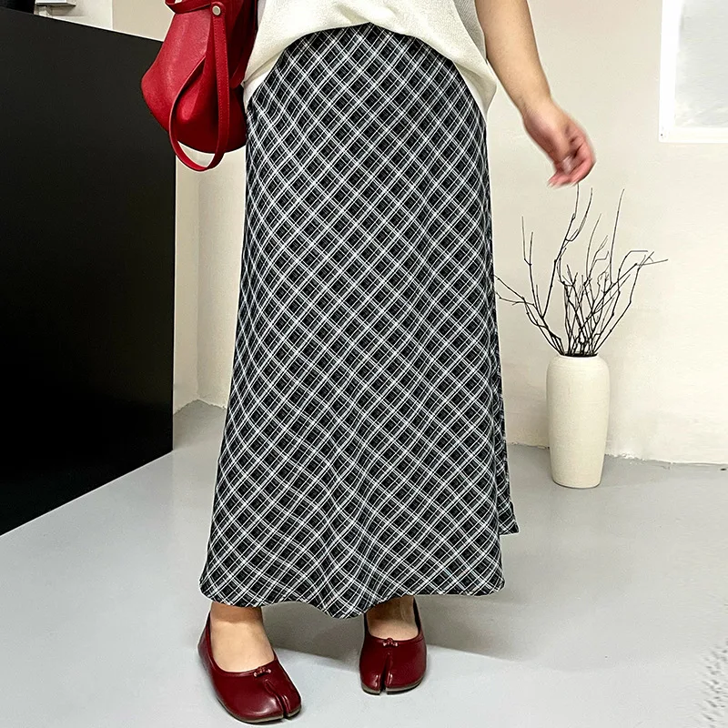 

Large size women's high waist and thin skirt women's plaid fishtail skirt 2026 summer temperament skirt