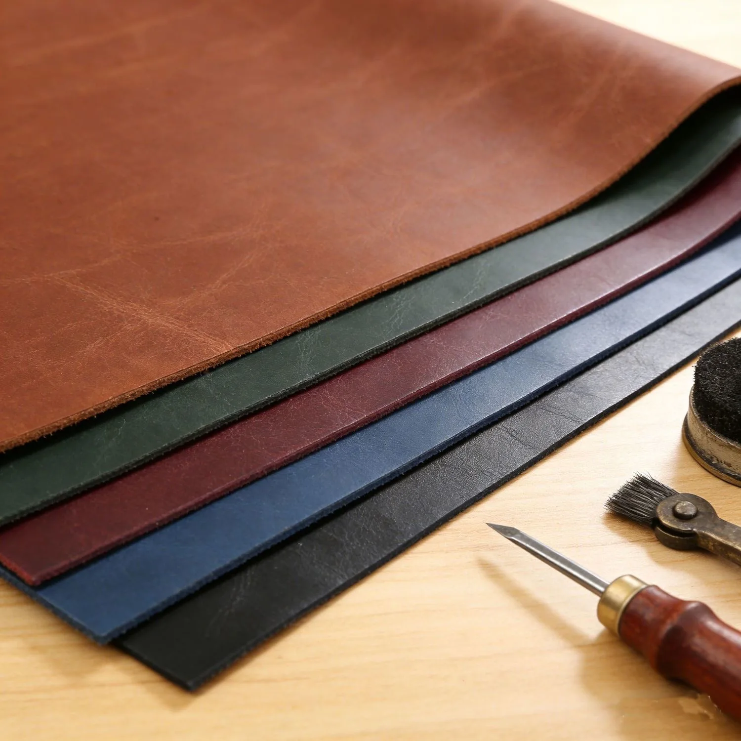 Crazy horse leather, handmade DIY leather, top layer cowhide, vegetable tanned leather, oil wax leather, genuine leather, retro