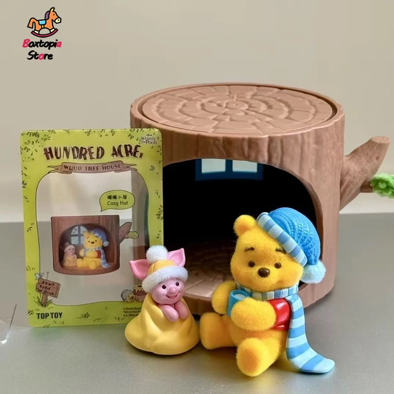 

Новая оригинальная серия фигурок Винни-Пуха в деревянных домиках на дереве, коллекционные игрушки-сюрпризы в закрытой коробке, настольные украшения, кавайный подарок