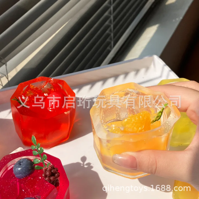 

Привлекательный, высококачественный газированный напиток для лета, имитирующий музыку и еду, для игр.