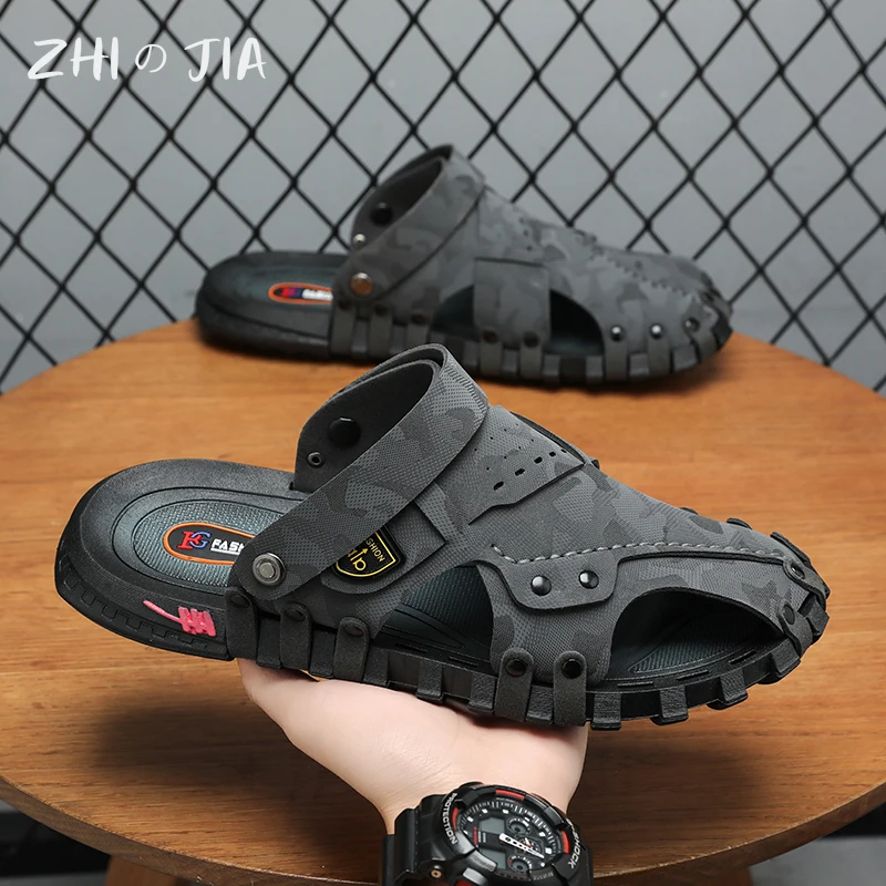 Men's Casual Slippers Large Beach Sandals Anti slip Wear resistant Water Quick drying Shoes Summer Breathable Hole Shoes