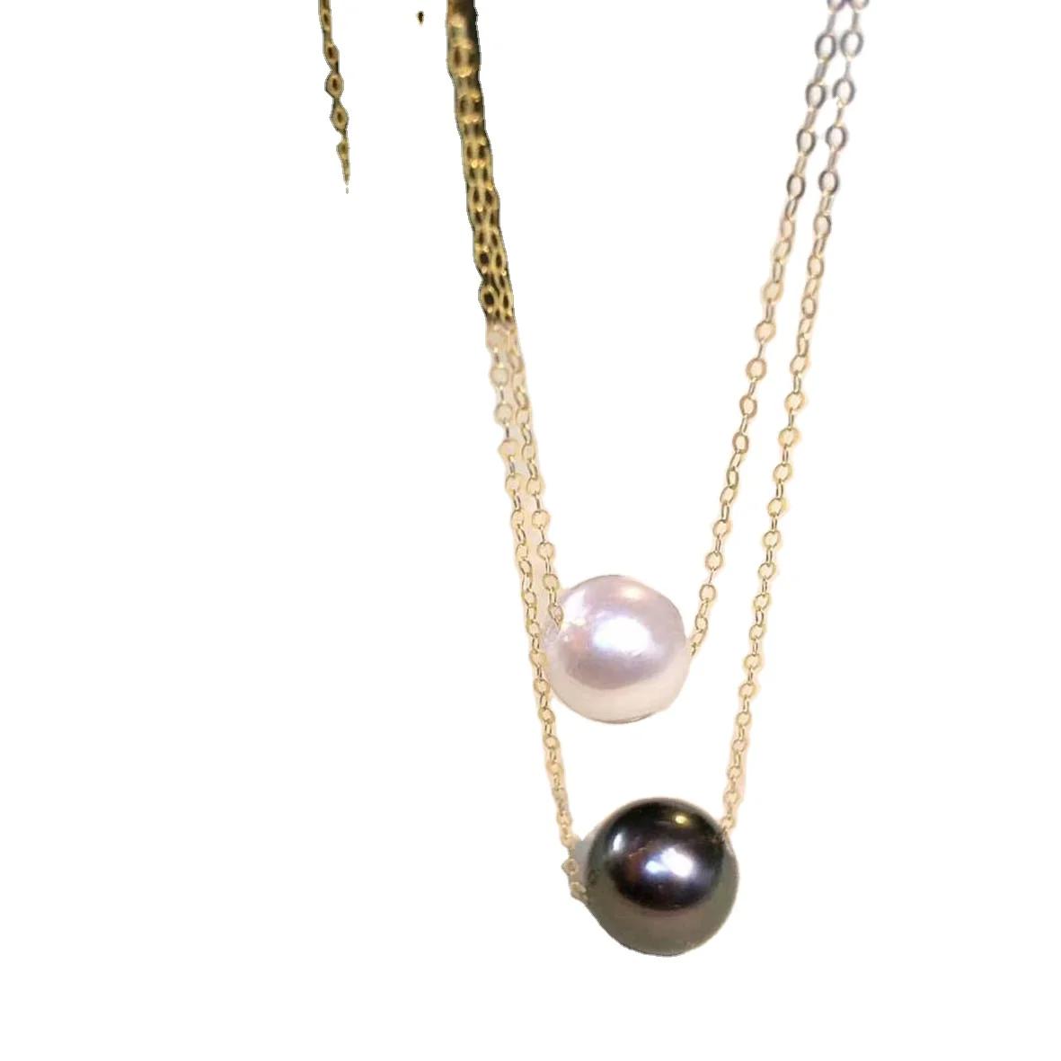 Classic Round 18K Solid Yellow Gold Pendant Necklace Tahitian Pearls 8-9mm And Akoya 7-8mm White Pearl Necklace