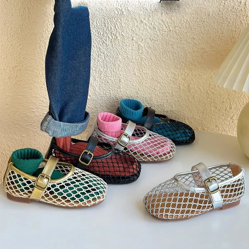 

Fashion Girls' Shoes 2025 Summer New Kids Sandals Simple Versatile Girls Flat Mesh Shoe Anti Slip Child Beach Shoes Босоножки