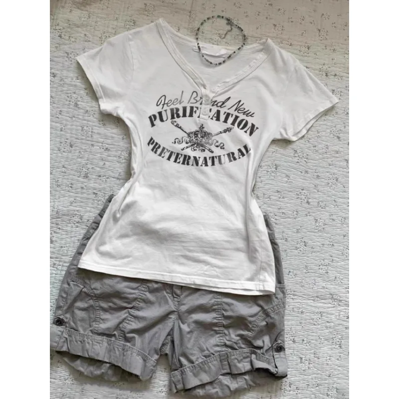 

Letter Print V-neck T-shirt Vintage Short-sleeved Women 2024 Summer Slim Short Top White Casual Chic Casual Retro Fashion Tees