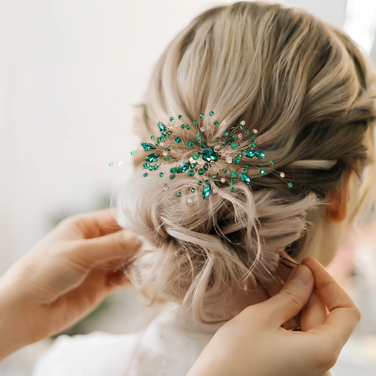 

1Set Stylish Leaf Design Hair Combs Rhinestone Bridal Accessories for Women Side Comb Clips Wedding Hair Jewelry Decorative