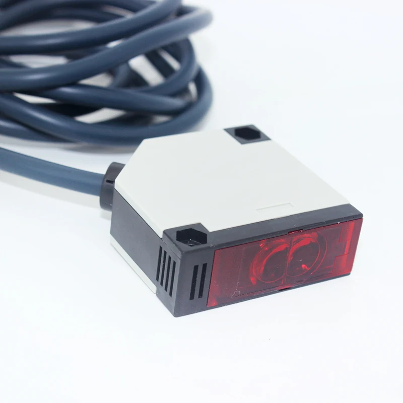 التيار المتناوب وتيار مستمر 3m NO NC التتابع الناتج مرآة ردود الفعل الرجعية عاكسة الكهروضوئية التبديل عقبة الاستشعار القرب Swicth