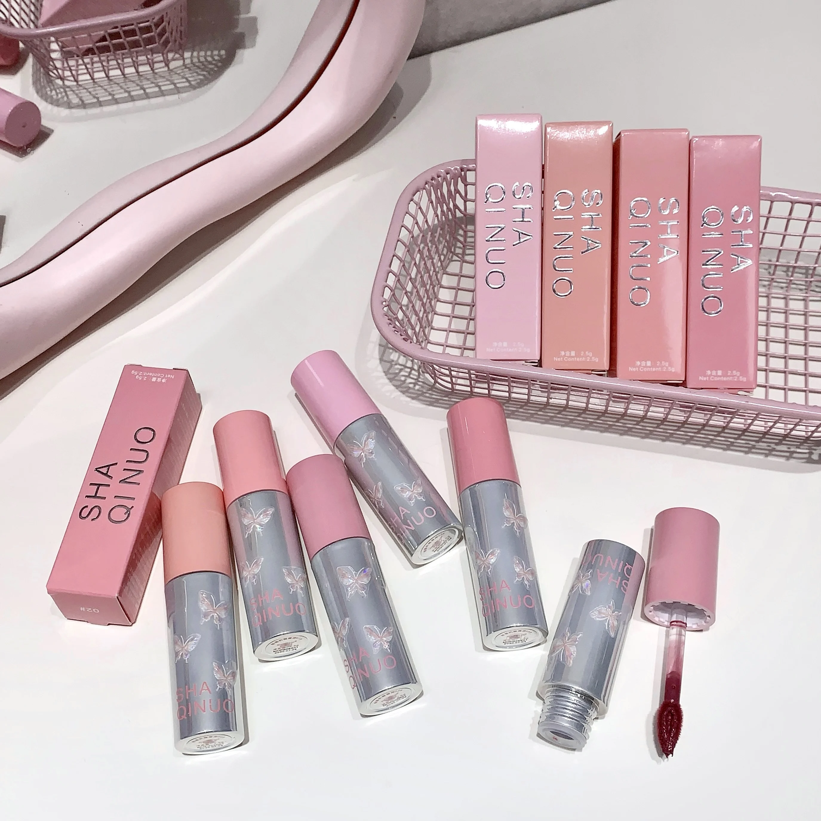 SHAQINUO Lip Mud Lip Glaze, Matte Velvet Brightening Lip Clay Langdurige kleur Niet-uitdrogende lippenstift