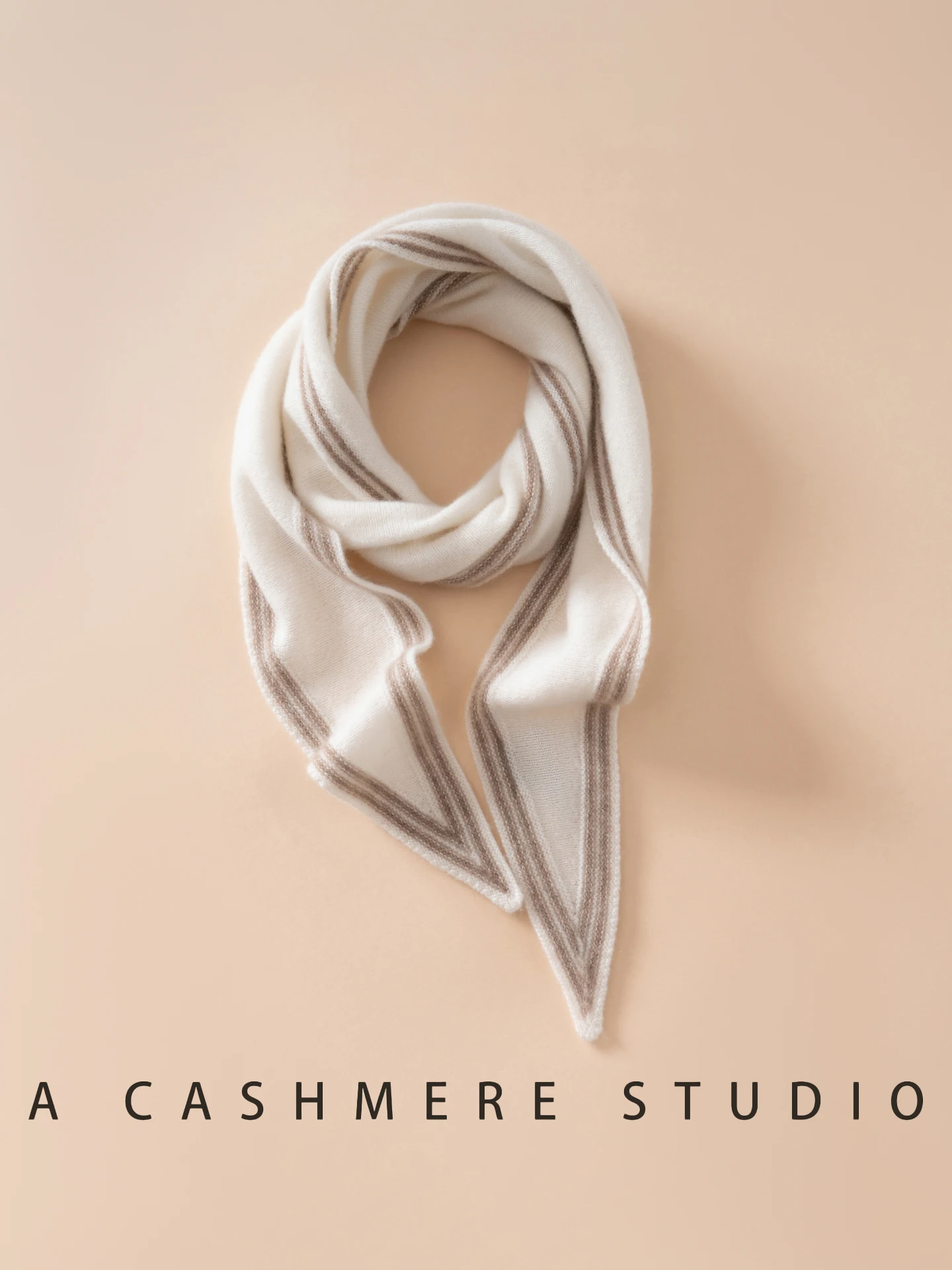 2025 New 100% Cashmere Shawl Versatile Commuting Fashion Simple Casual Pure Cashmere Diamond-shaped scarf Shawl Scarf