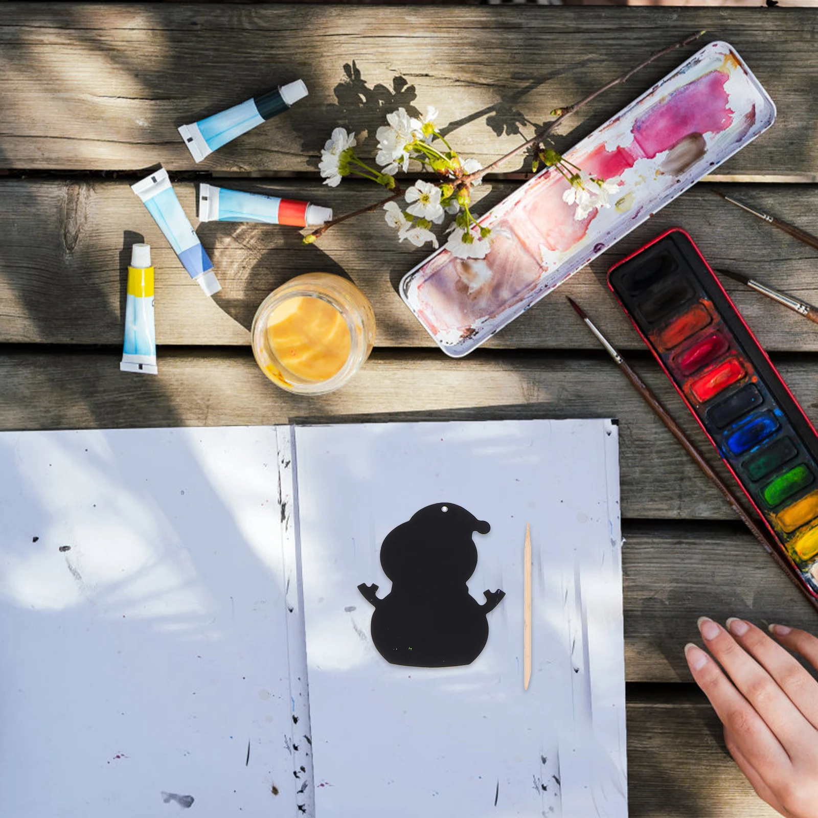 1 set Set di carta antigraffio natalizia Attività artigianale per bambini Raschiare fogli artistici Bomboniere natalizie Stilo in legno incluso Creativo