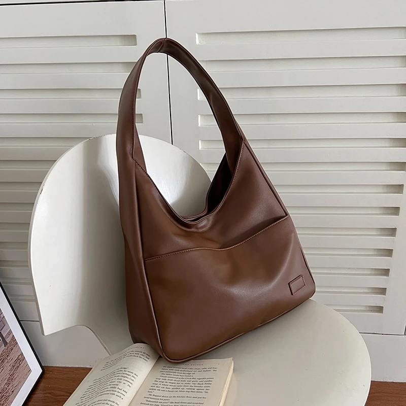 Bolso de hombro informal de gran capacidad para mujer, bolsa de mano Simple de cuero PU suave con correas anchas, para otoño e invierno, 2022