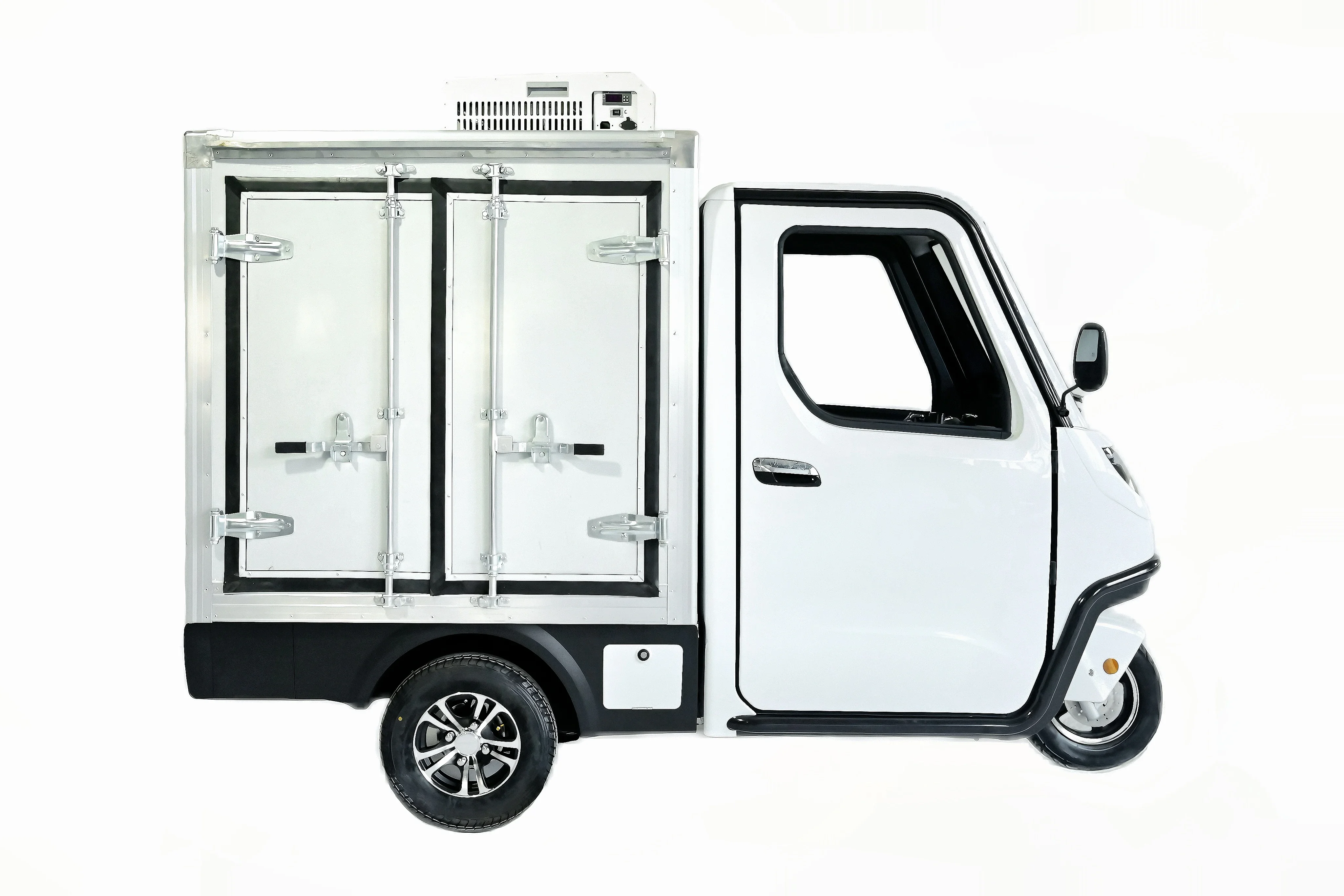 EEC 3.0kw Dot-Certified Refrigerated Delivery Truck Cargo Trike Electric Tricycle Lightweight Aluminium 500kg Market Use