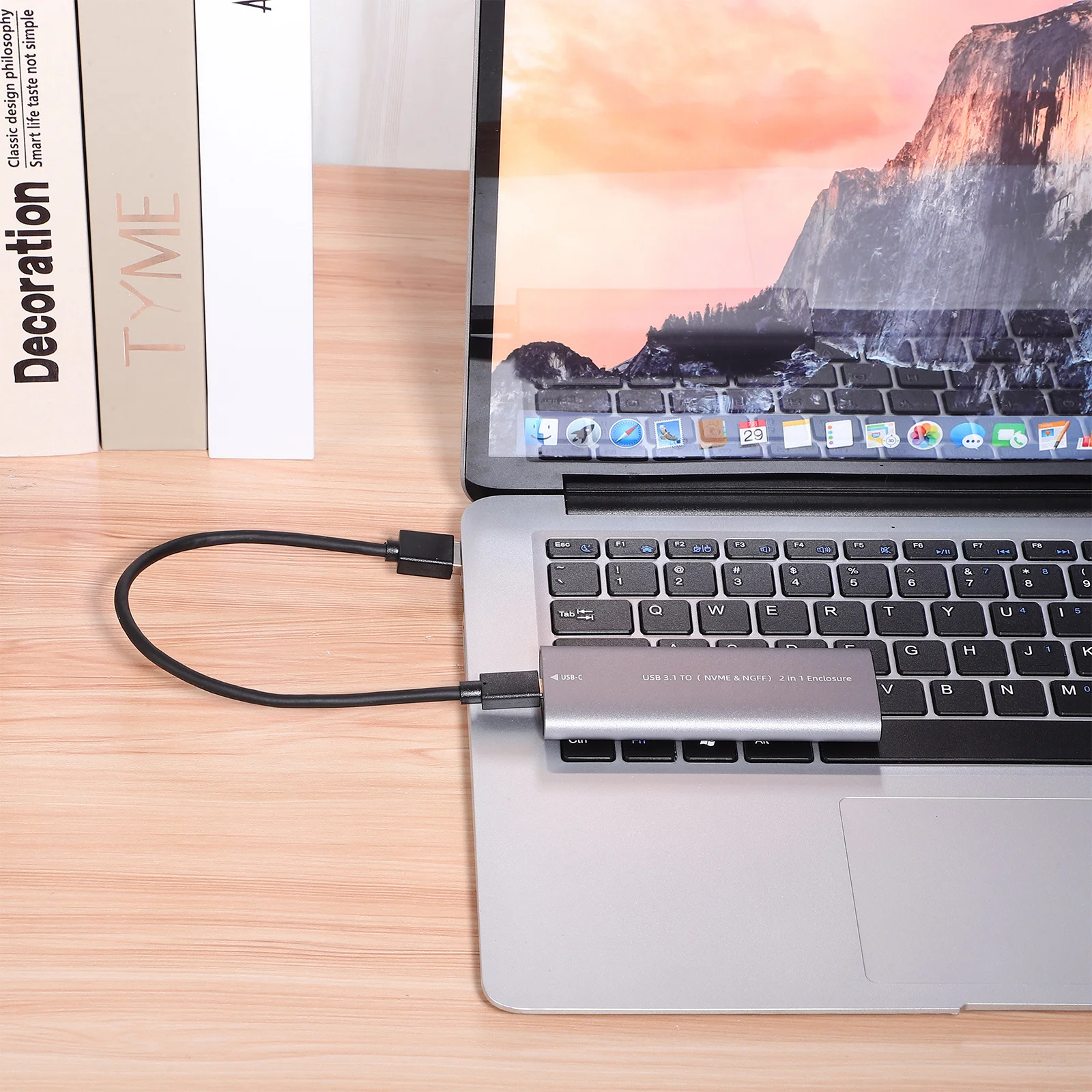 

External Solid State Drive Portable Hard Drive Small Aluminum Alloy Shell Fast Data -C 3.1 Cable Compatible Office