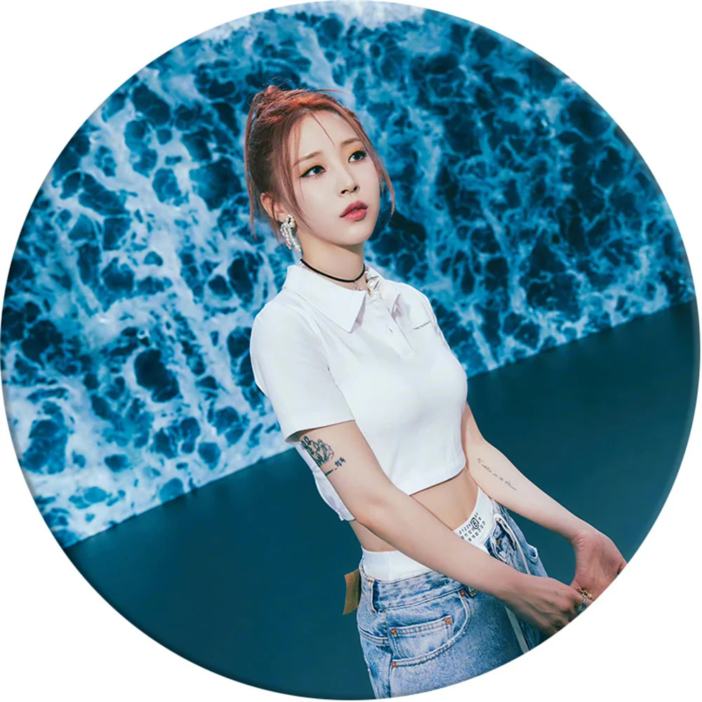 KPOP MAMAMOO MoonByul Starlit of Twinkle Round Brooch 6CM Tinplate Badge Boys Girls Backpack Clothing Pins Decoration Fans Gift