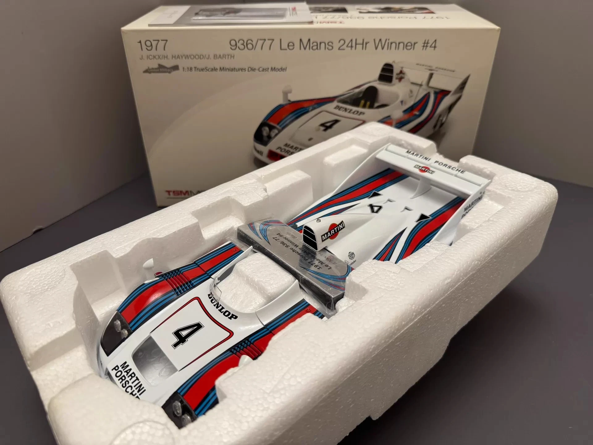

TSM 1:18 Le Mans 936/77 Martini #3 #4 1977 Simulation Limited Edition All Open Alloy Metal Static Car Model Toy Gift