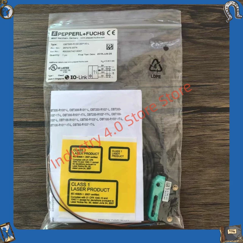 

OBT300-R100-2EP-IO-L 267075-0074 New original photoelectric switch