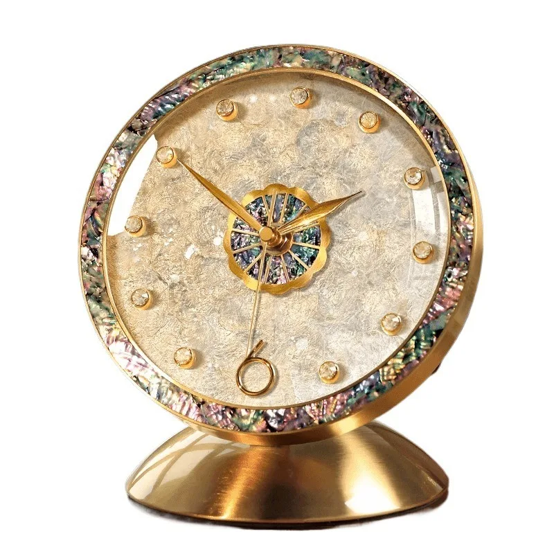Shell clock living room 2026 new clock desktop pendulum light luxury high-end clock placement creative high-end table