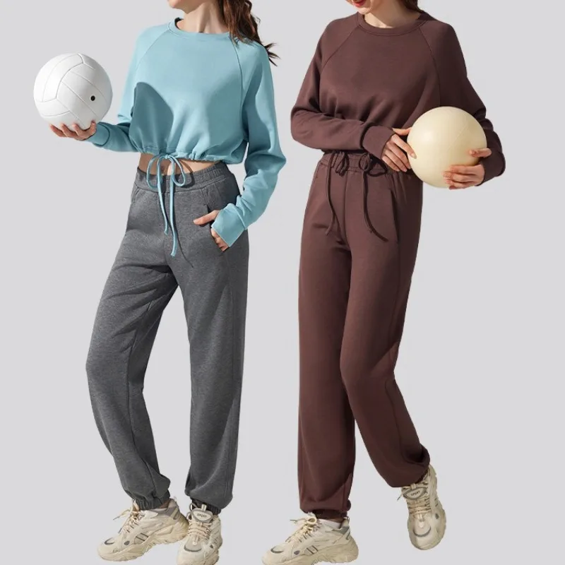 

Осенние женские спортивные костюмы для бега, модные укороченные топы с длинными рукавами и уютными спортивными штанами, комплект из 2 предметов для йоги, тренажерного зала, одежда для бега