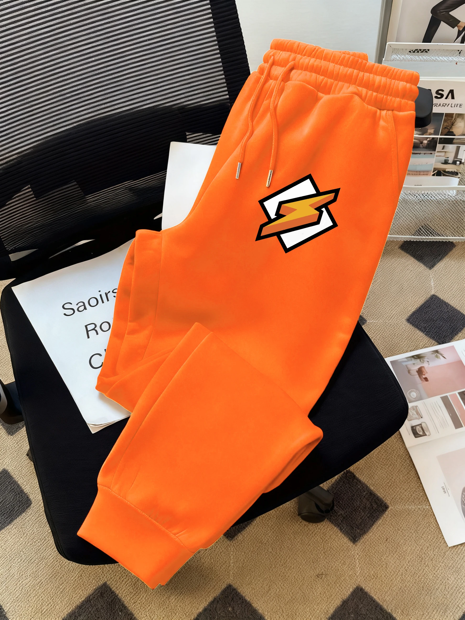 

Lightning Falls On A White Square Design Joggers Creative Fleece Trousers Hip Hop Comfortable Pants Fashion Autumn Sweatpants