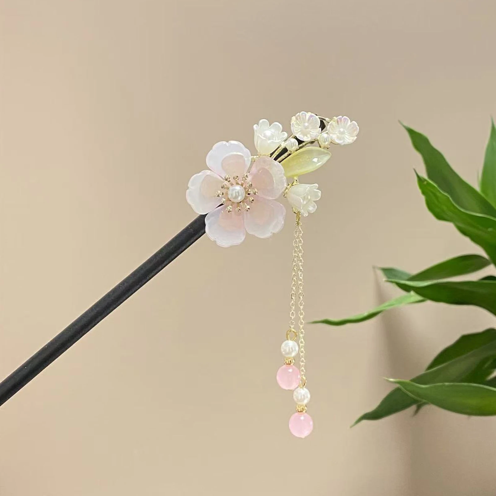 The New Peach-blossom Wooden H - огляд і ціна Women'S Accessories New Look