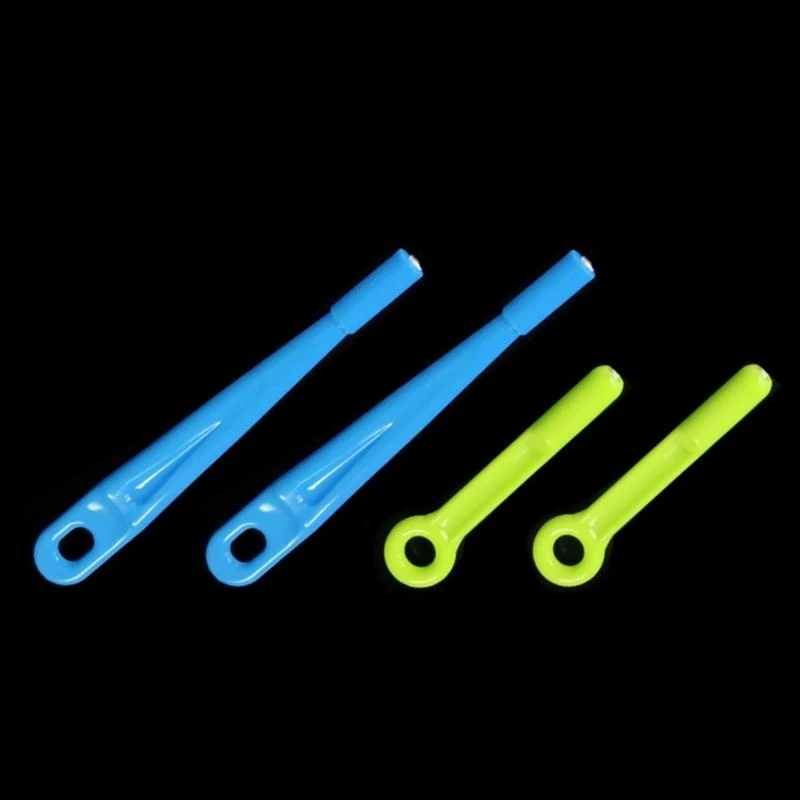 

Комфортная сцепление с проволочной щеткой идеально подходит для очистки бутылок с водой гибкой головки