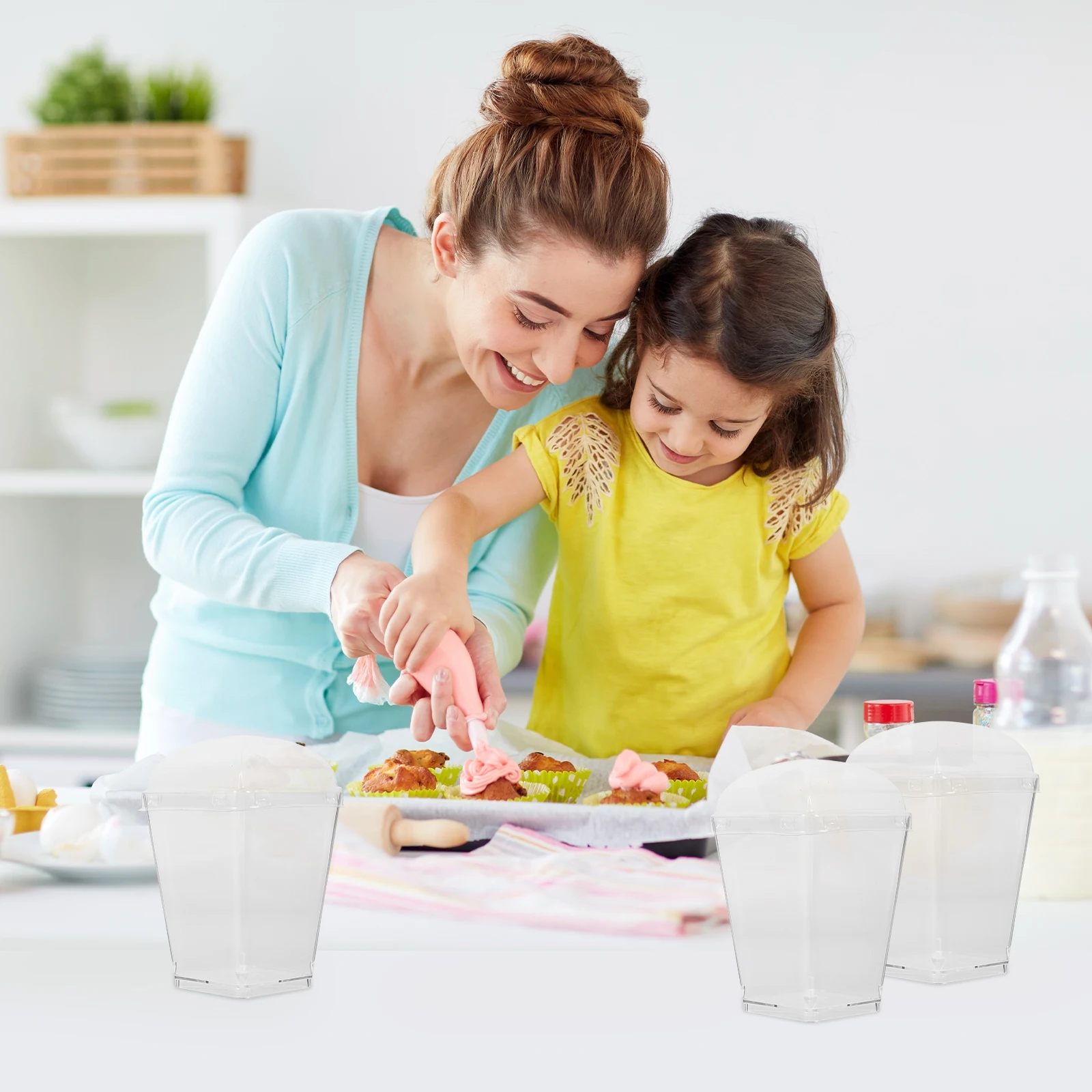 

1 set Ice Cream With Spoons Clear Dessert Cups With Lids For Pudding Mousse Parfaits Portable Treat Cups Plastic Dessert