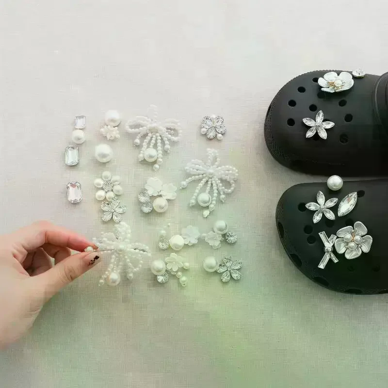 1 Set Fashion Shoe Decoration Women Ballet Shoes Charms Pack Luxury Pearl Rhinestone Flower Shoe Charms Kit DIY Shoe Accessories