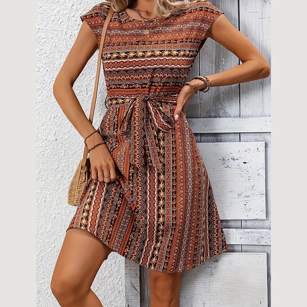 Oddychająca sukienka z nadrukiem w stylu etnicznym Sukienka w paski Modna sukienka z okrągłym dekoltem Sukienka z nadrukiem