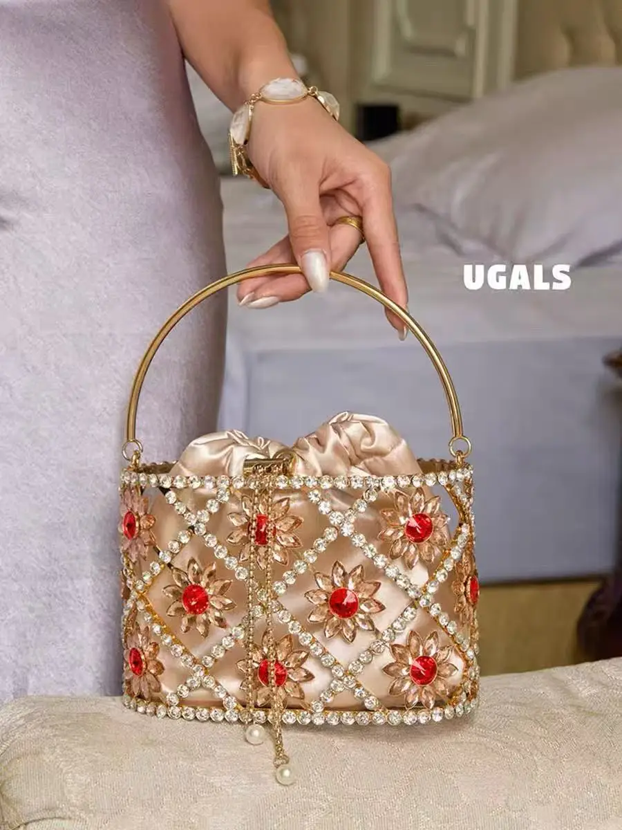 

Glitter Shiny Metallic Evening Bag Fashion Hollow Out Luxury Diamond Women's Handbag Wedding Party Clutch Purse Shoulder Bag
