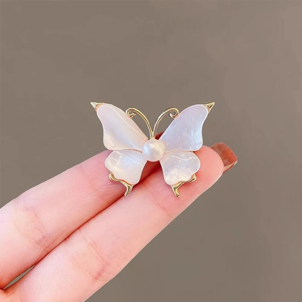 Luxury White Butterfly Brooch for Women Girls Vintage Exquisite Simple Collar Pin Lapel Pin Party Jewelry Accessories Gifts New