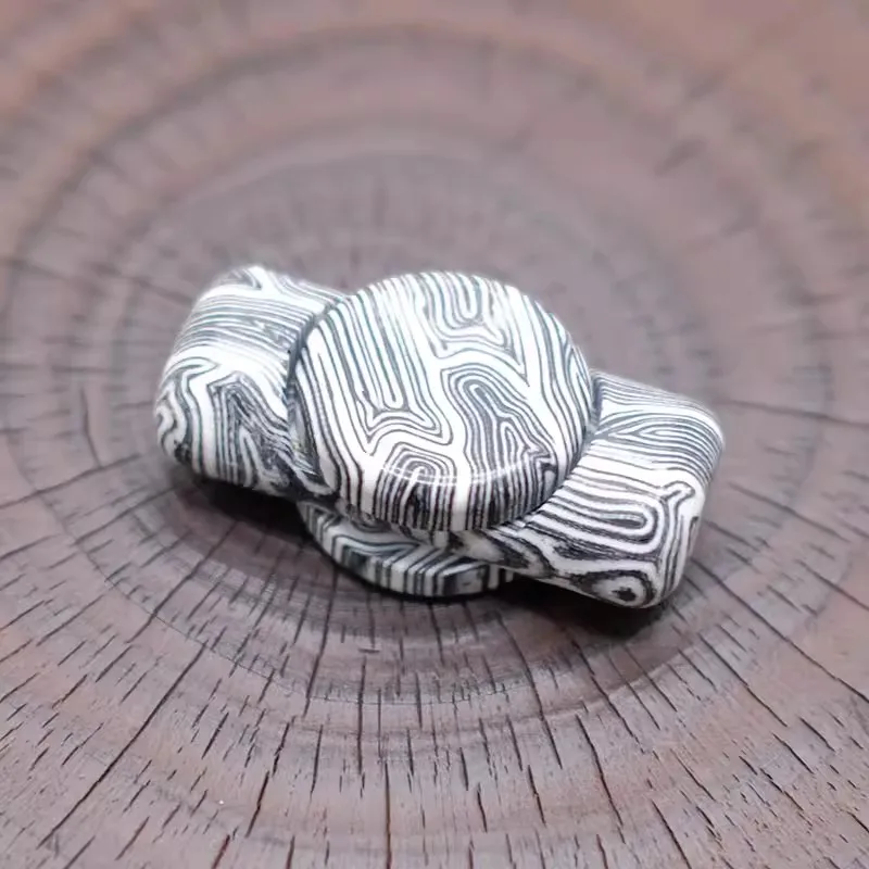 الفولاذ المقاوم للصدأ نحى الحرفية تململ سبينر موضة EDC اليد سبينر مكتب الاسترخاء ألعاب متململة أدهد أداة فكرة الهدايا