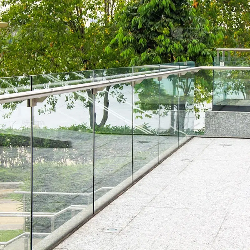 نظام درابزين زجاجي حديث من الألومنيوم على شكل حرف U لدرابزين الدرج الخارجي