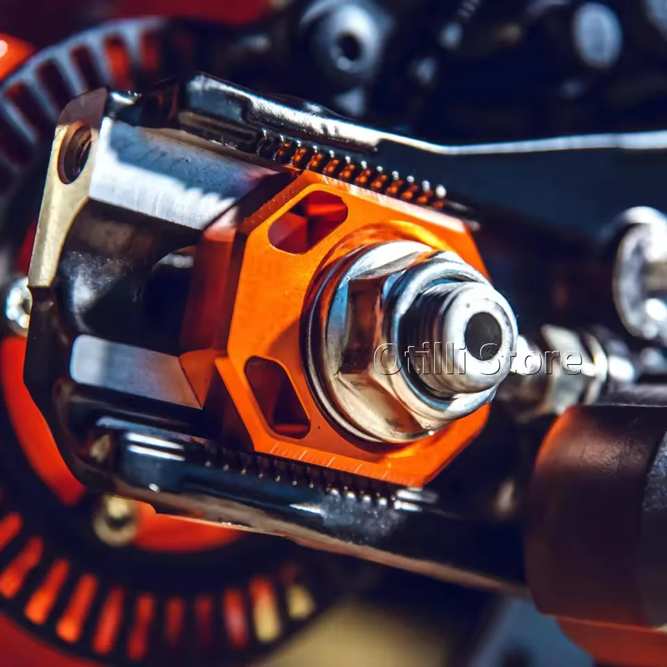 

For DUKE 390 125 Duke390 Duke125 2024 2025 CNC Aluminum Rear Chain Adjuster Axle Block Motorcycle Accessories Orange With Logo