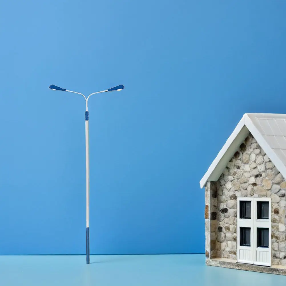 4Pcs Miniature Street Lamp Micro Landscape Street Light Accurate Small Lamp Post for Railway Garden Village Sand Table