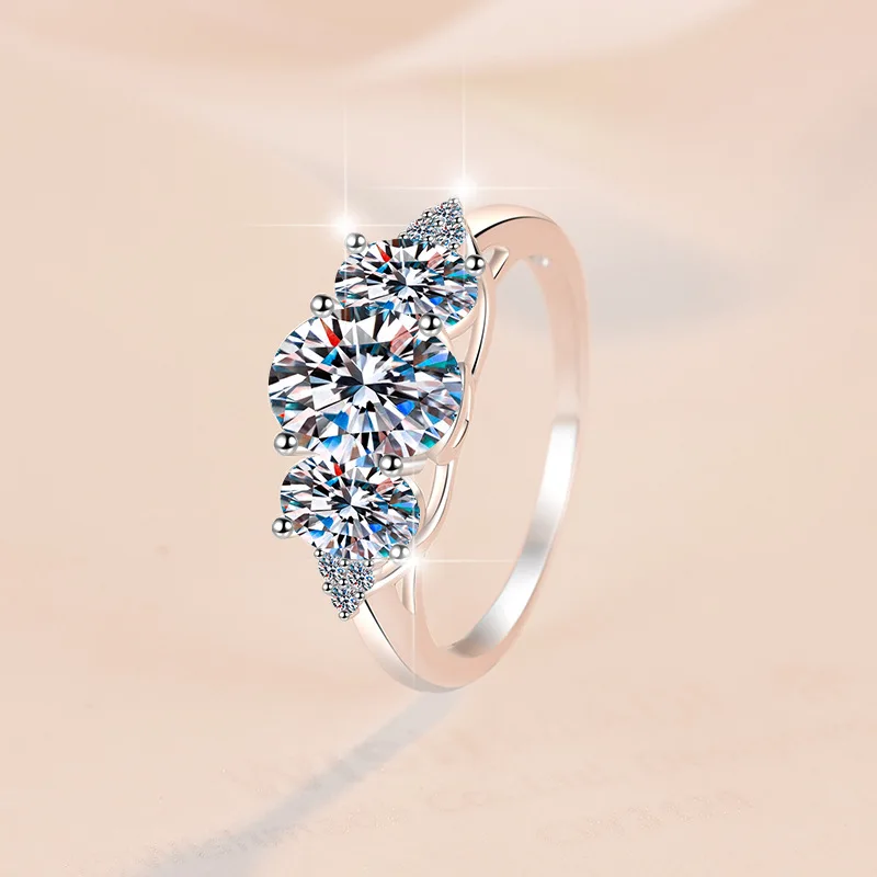 Dignified Ring Women's 2 Carat Moissanite PT950 Platinum - Exquisitely Crafted Three-life Stone Oval Ring, Elder Gift Selection